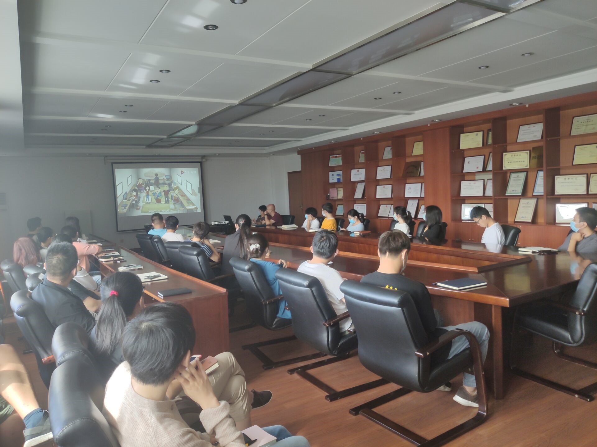 公司開展預(yù)防電信詐騙專題教育培訓(xùn)